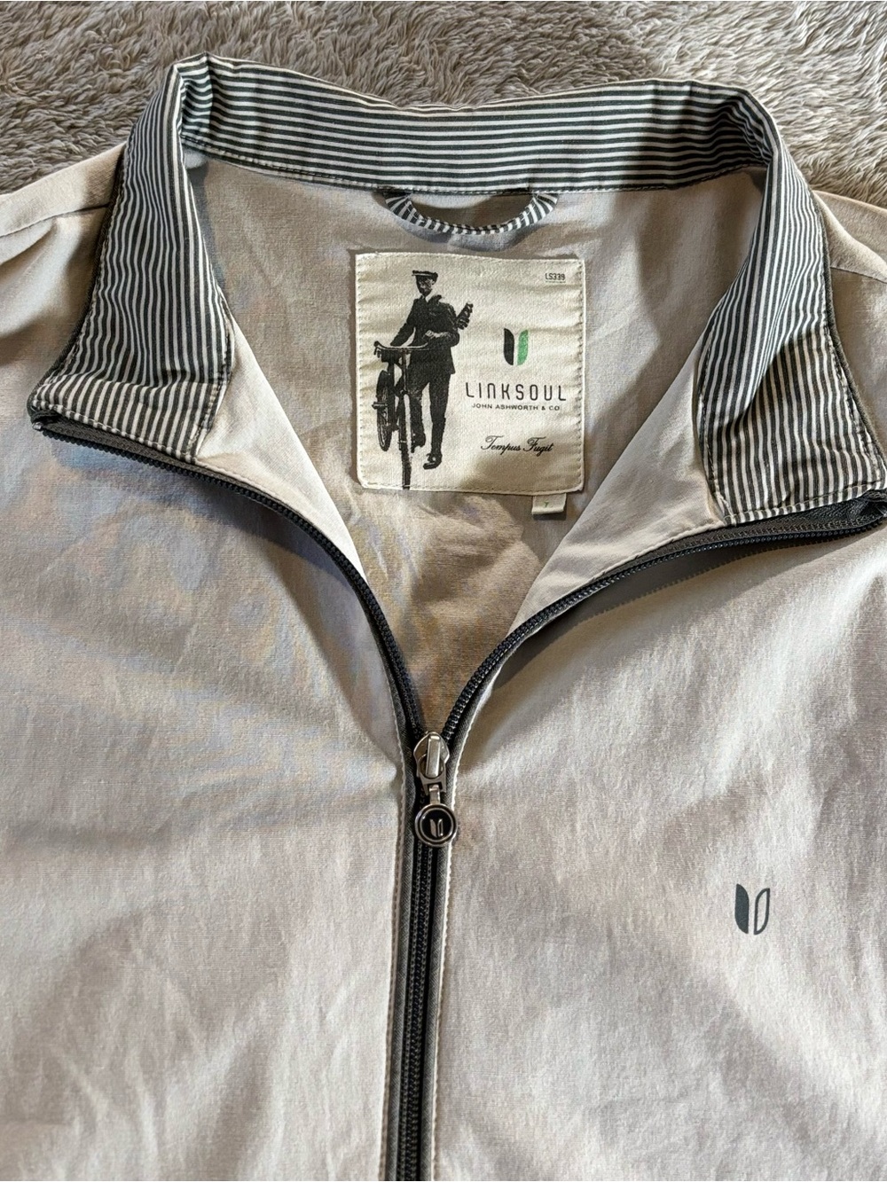 Linksoul Light Gray Zip-Front Lightweight Jacket